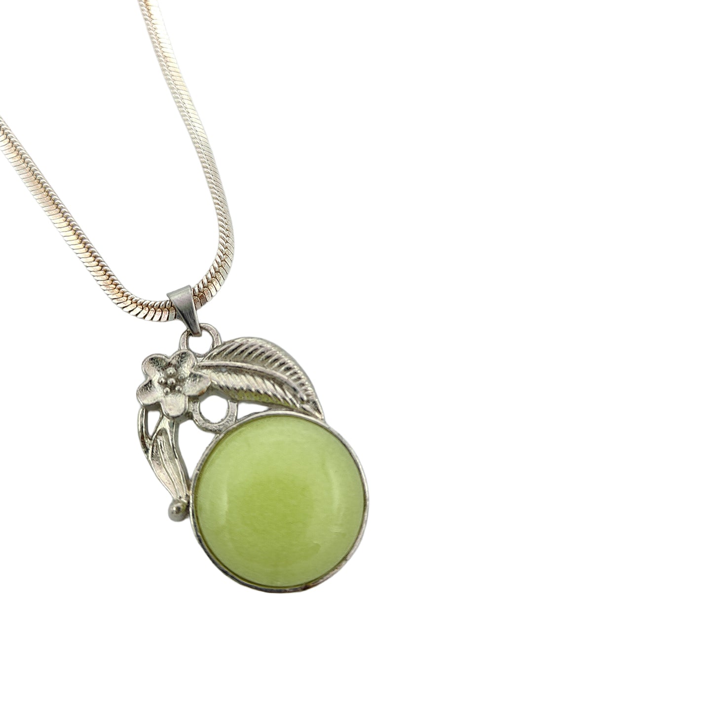 Bowenite Crystal Round Pendant