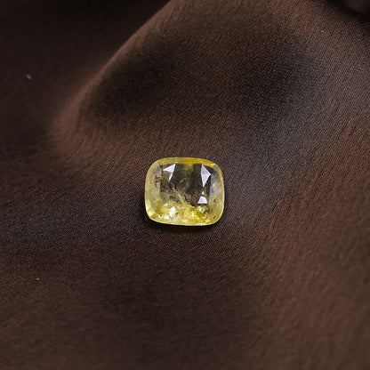 Pukhraj (Yellow Sapphire) 4.50 Cts