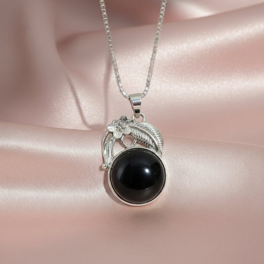 Sulemani Hakik Crystal Round Pendant