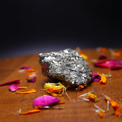 Raw Pyrite Crystal Stone (Chispa)