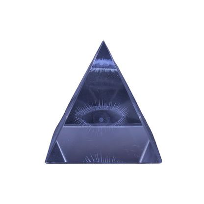 Class Pyramid Crystal